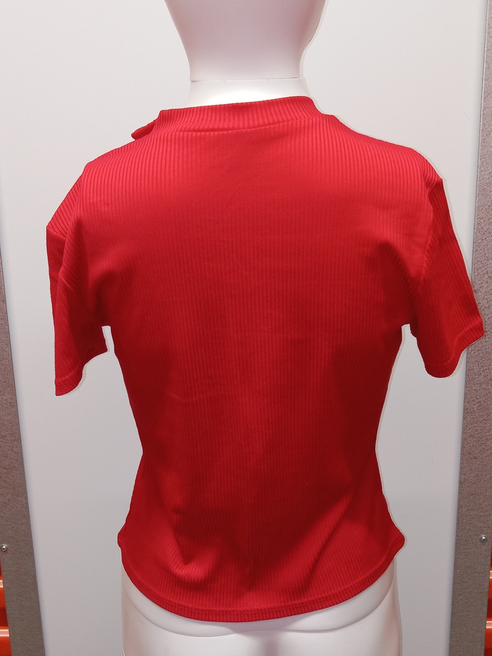Red Buckle-Accent Ribbed Tee - Picture 4 of 5